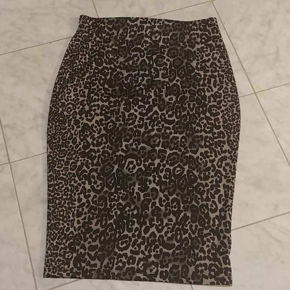 Animal print pencil skirt